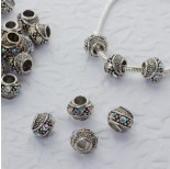 Zdjęcie - Koralik w srebrnym kolorze z kryształkami crystal AB